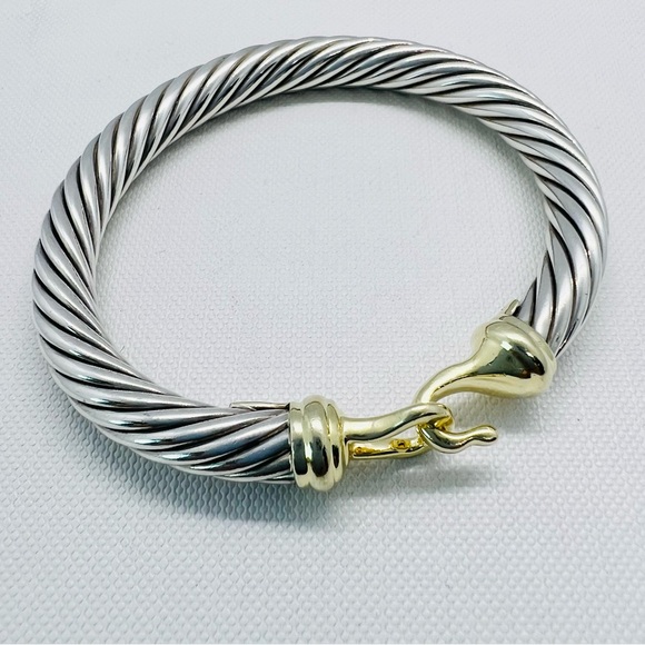 David Yurman 7mm Cable Gold Buckle Bracelet - Picture 4 of 16